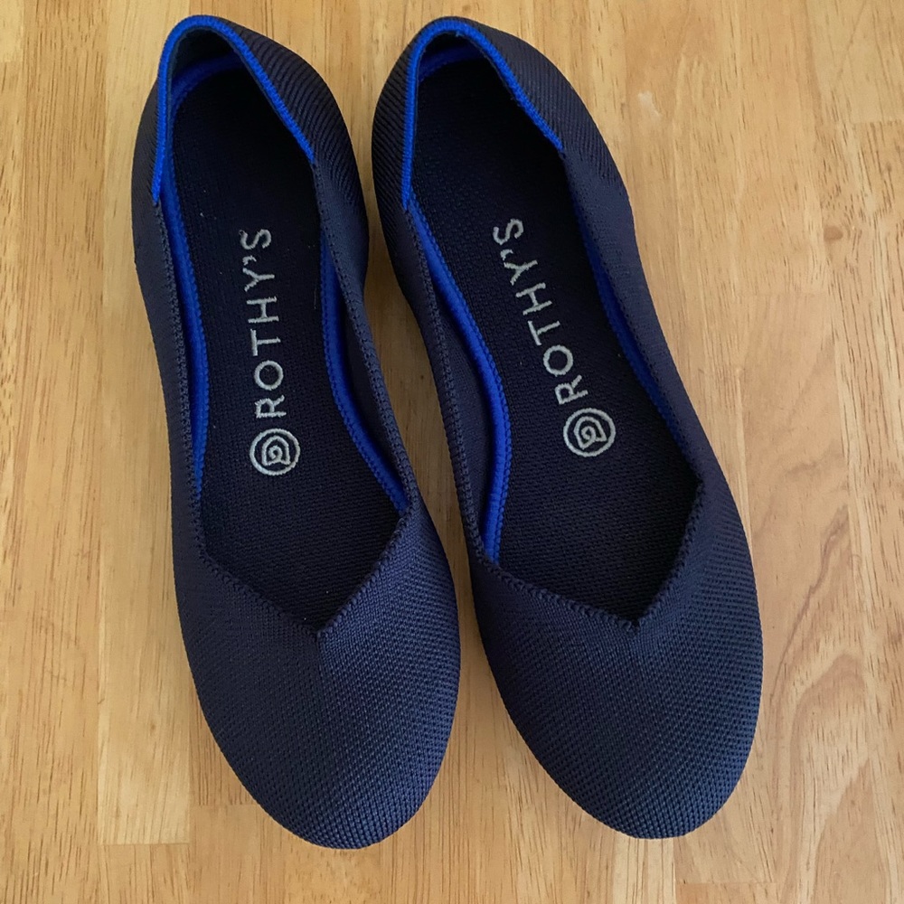 Like New Navy Blue Rothy’s Flats
